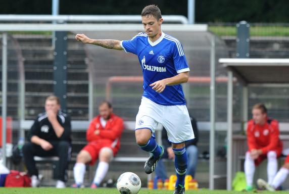 Schalke II: Drei Spieler vor dem Absprung