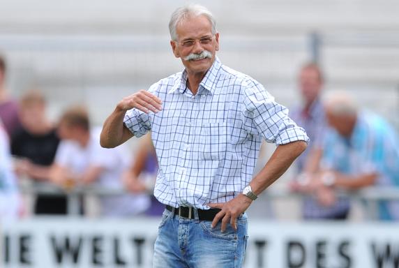 SV Hö.-Nie.: Kult-Coach Mewes kann Bundesligisten trainieren