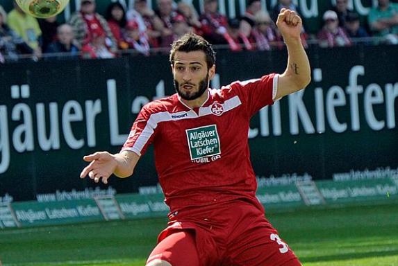 2. Liga: Kaiserslautern wahrt Aufstiegschance