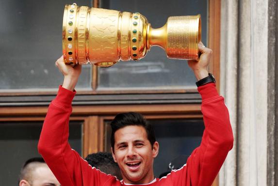 FC Bayern verlängert Vertrag mit Pizarro bis 2015