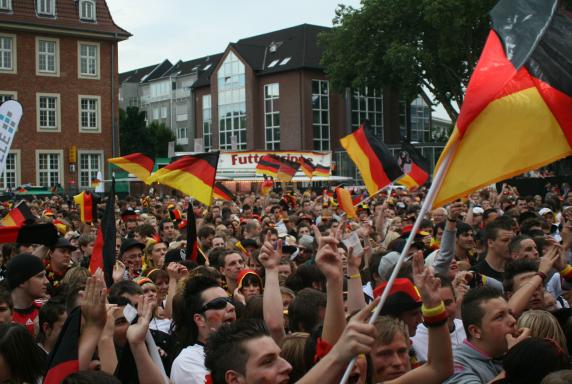 Alemannia Aachen: Weltmeister wird man nur im Stadion