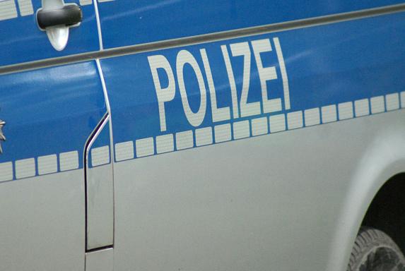 250 Berliner Anhänger greifen Polizisten in Bielefeld an