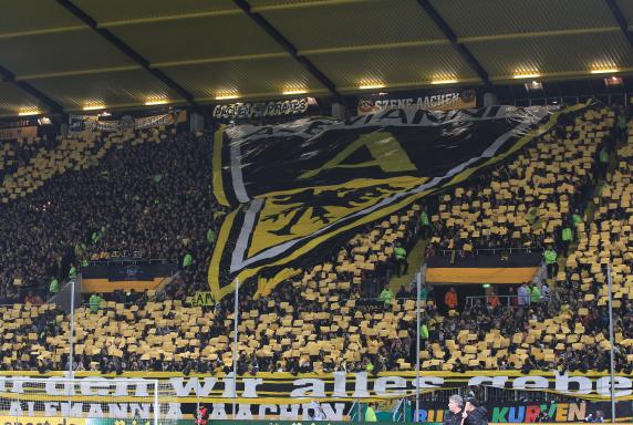 Alemannia Aachen: Flutlichtspiel gegen Siegen