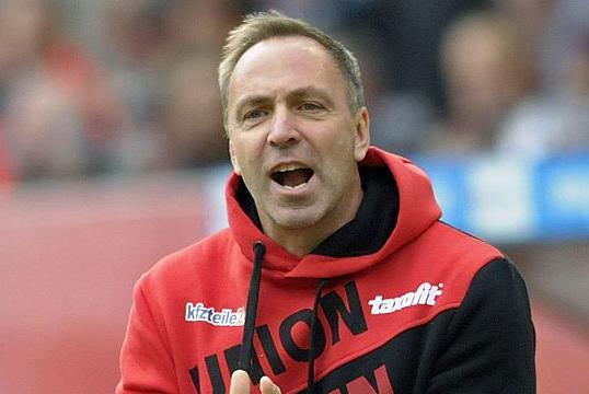 Stinkefinger: Union-Coach Düwel bedauert die Geste