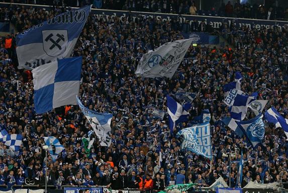 Gewinnspiel: 1 x 2 Sitzplatzkarten für Schalke - Hannover