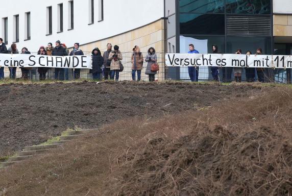 Schalke: Wieder Transparente am Trainingsgelände