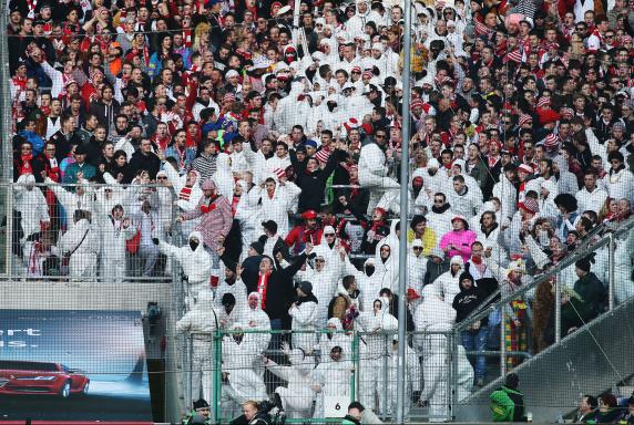 Köln: FC-Präsident rechtfertigt Bestrafung von Ultras