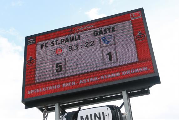 Anzeigetafel, FC St. Pauli, VfL Bochum.