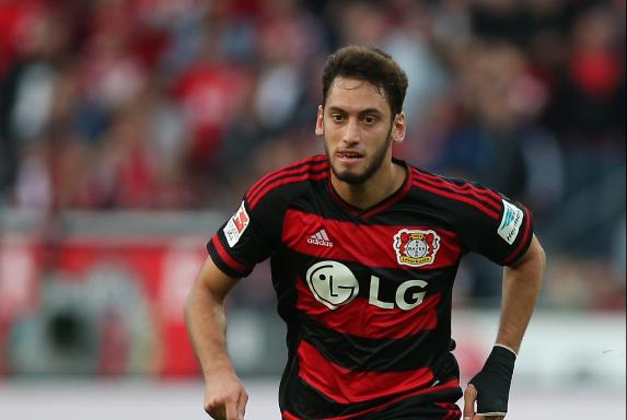 Hakan Calhanoglu, Bayer 04 Leverkusen, Saison 2015/16