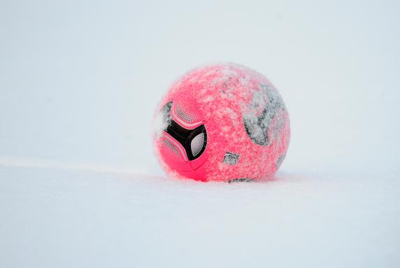 Schnee, Symbol, Winter, Roter Fußball, Schnee, Symbol, Winter, Roter Fußball