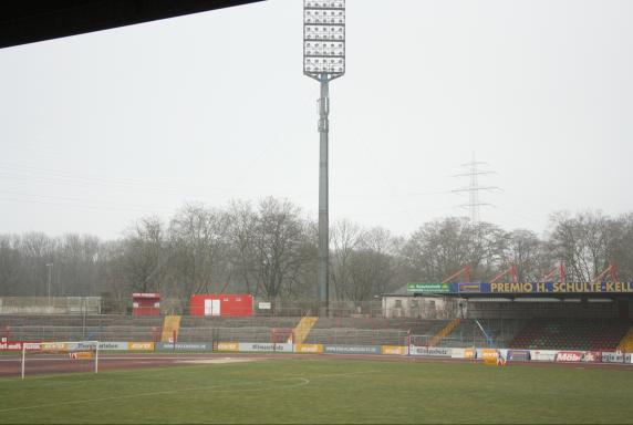 Rot-Weiß Oberhausen, Niederrheinstadion, Flutlichtmast, Rot-Weiß Oberhausen, Niederrheinstadion, Flutlichtmast