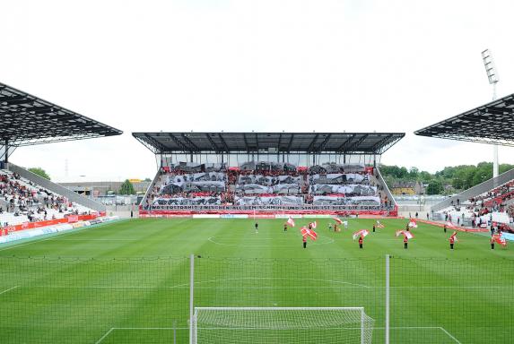 Fans, Rot-Weiss Essen, RWE, Stadion Essen, Saison 2013/14, Fans, Rot-Weiss Essen, RWE, Stadion Essen, Saison 2013/14
