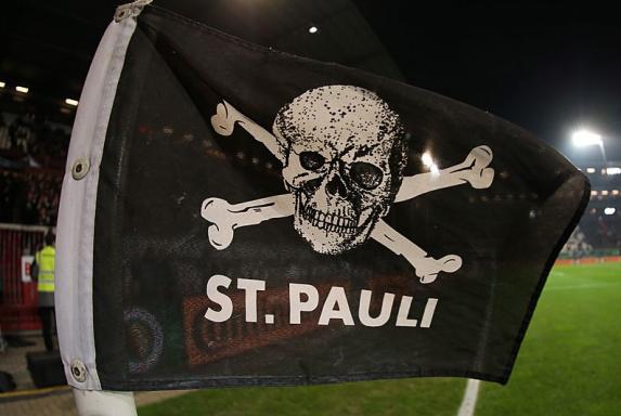 Wegen Transparenten: DFB ermittelt auch gegen St. Pauli