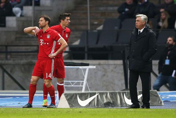 Bayern: Ancelotti zeigt Mittelfinger nach Spuckattacke