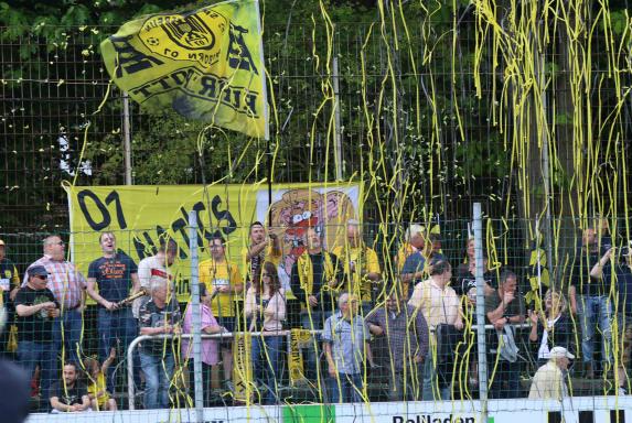 Hamborn: Schacht-Elf nach Derbysieg zurück in der Landesliga