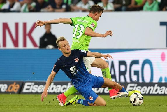 Relegation: Elfmeter-Geschenk lässt Wolfsburg hoffen
