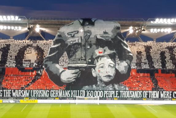 Schockierende Choreo: Legia-Fans erinnern an Nazi-Verbrechen