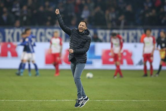 Schalke legt diesmal nach: Und Tedesco jubelt ausgelassen