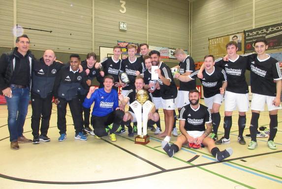 Hallenstadtmeisterschaft: Titel-Hattrick für den VfB Bottrop