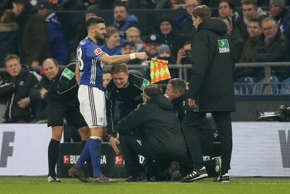 S04 - TSG: Schalke-Fans verhöhnen verletzten Linienrichter