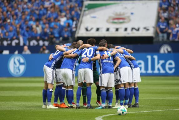 Ärger auf Schalke: Foto zeigt wohl die neuen Trikots