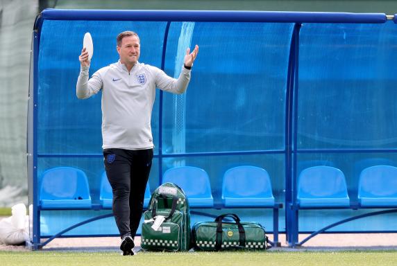 Peinlich-Panne: Verriet Englands Co-Trainer die Startelf?