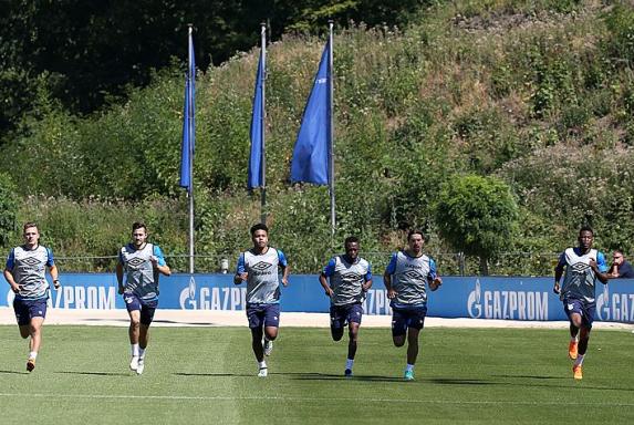 Einen Tag nach dem Trainingsauftakt: Schalke reist nach China