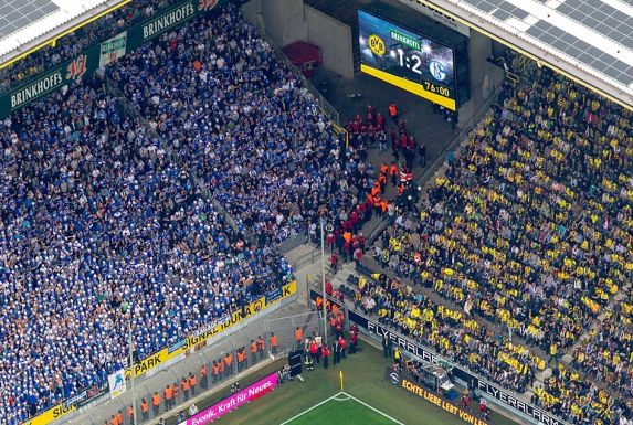 Zum ersten Mal dürfen am Wochenende keine Zuschauer beim Derby BVB - Schalke dabei sein (