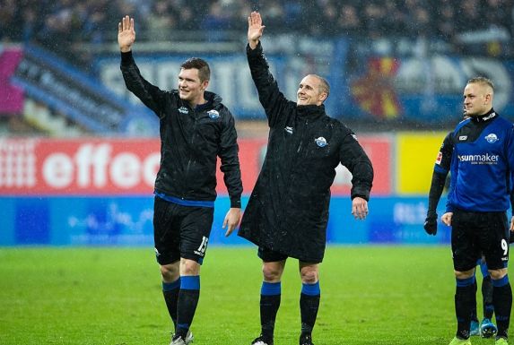 Luca Kilian (l.) vom SC Paderborn wurde positiv getestet.