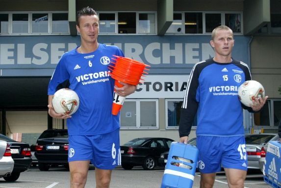 Tomasz Hajto (links) und Tomasz Waldoch bildeten einst auf Schalke eine tolle Innenverteidigung.