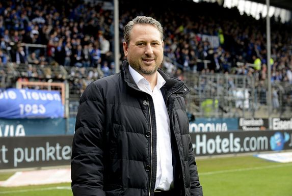 VfL-Bochum-Geschäftsführer Ilja Kaenzig glaubt nicht mehr an Spiele vor Zuschauern im Jahr 2020.