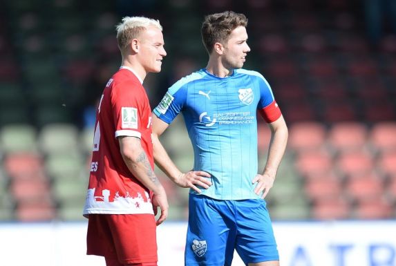 Tim Treude (rechts), hier noch als Kapitän des TuS Erndtebrück, peilt mit dem Oberligisten RSV Meinerzhagen den Regionalligaaufstieg an.