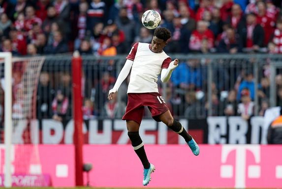 Hat langfristig verlängert: Bayerns Alphonso Davies (