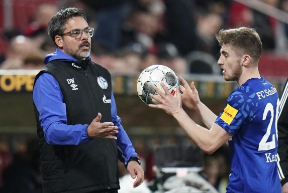 Schalke-Trainer David Wagner ist sehr zufrieden mit Jonjoe Kenny.