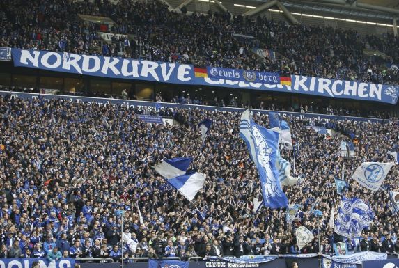 Die Nordkurve im Stadion des FC Schalke 04.