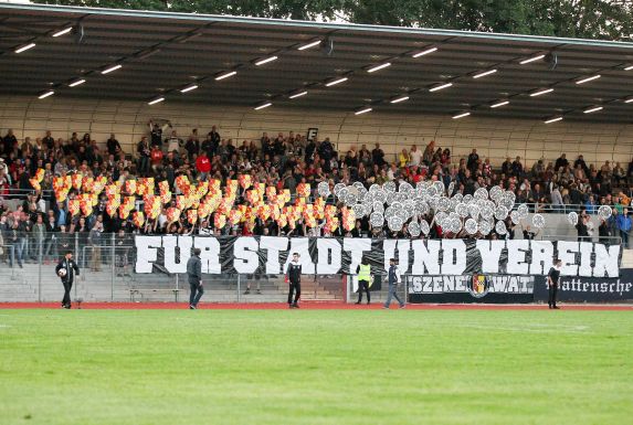 Die Fans der SG Wattenscheid 09 freuen sich schon auf die neue Mannschaft und kommende Saison.