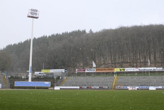 Das Siegener Leimbachstadion bleibt auch in der kommenden Saison die Spielstätte von Tobias Filipzik.