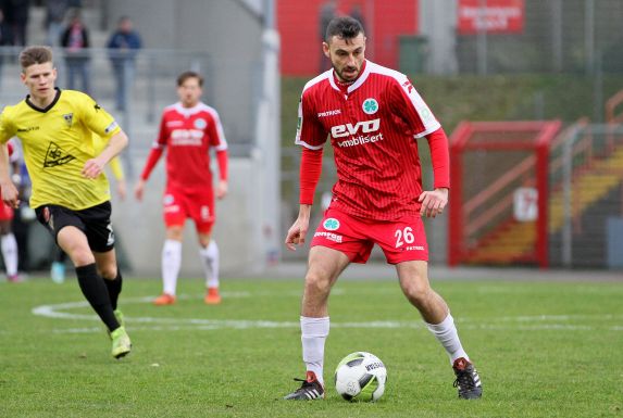Alexander Scheelen bleibt bei Rot-Weiß Oberhausen.