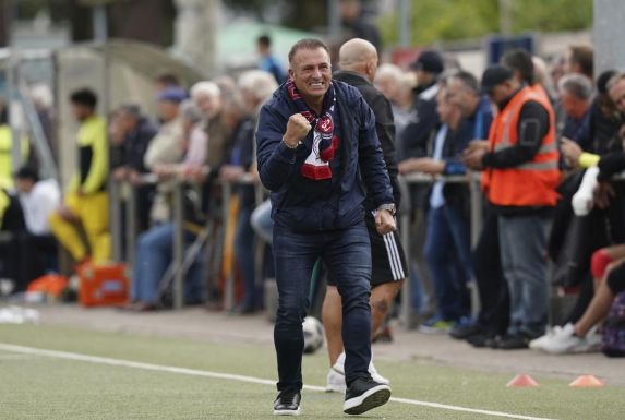 Es ist geschafft! Sportchef Erol Ayar wird mit dem FSV Duisburg in der Oberliga Niederrhein spielen.