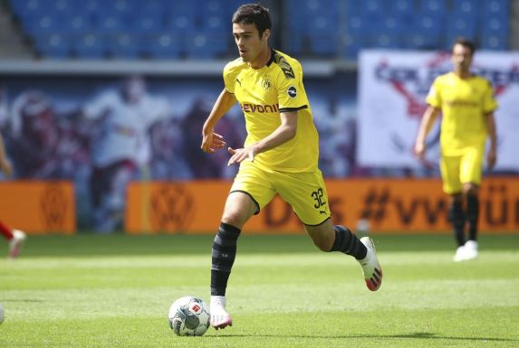 Borussia Dortmunds Jungstar Giovanni Reyna im Dribbling.