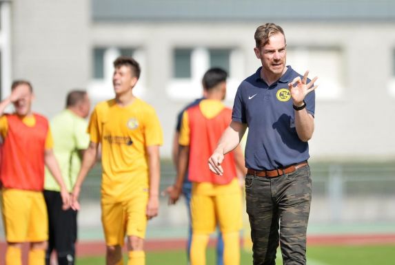 Ratingens Trainer Martin Hasenpflug freut sich über Verstärkung aus der A-Jugend Bundesliga.