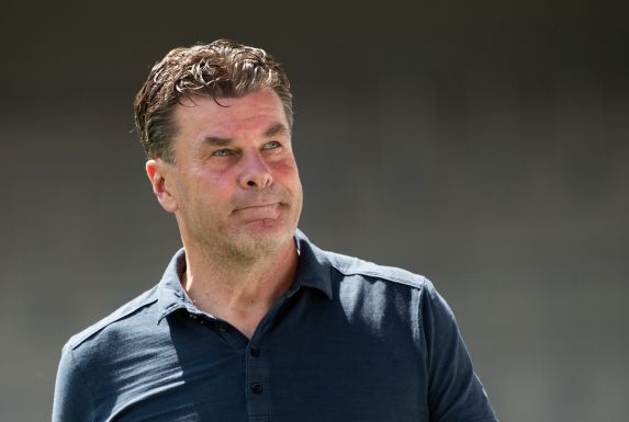 Scheinbar kehrt Dieter Hecking zurück zum 1. FC Nürnberg.