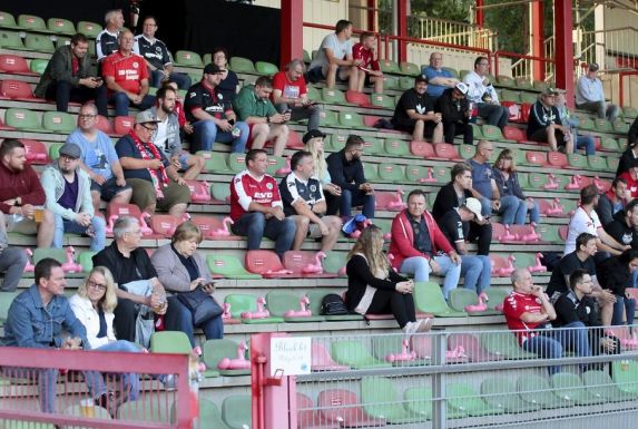 Rot-Weiß Oberhausen darf gegen die Sportfreunde Lotte 1000 Zuschauer im Stadion begrüßen.