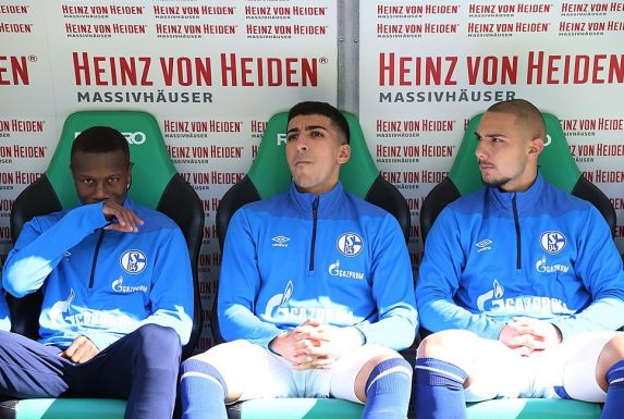 Schalke-Profi Nassim Boujellab (Mitte) debütierte am Freitag für Marokko an der Seite von Hamza Mendyl (links).