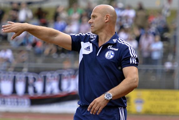 Zwischen 2011 und 2015 war Bernhard Trares für Schalke II verantwortlich.