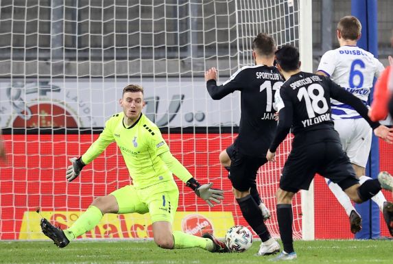 Verls Zlatko Janjic erzielt das 2:0 in Duisburg.