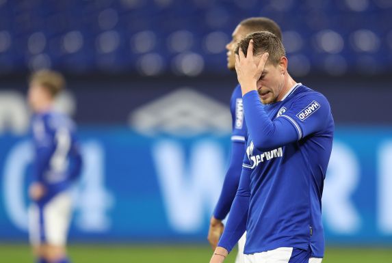 Bastian Oczipka fällt beim FC Schalke 04 verletzt aus.