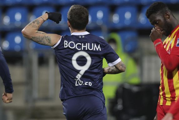 VfL Bochums Simon Zoller bejubelt seinen Treffer zum 3:0 auf seine typische Art und Weise.