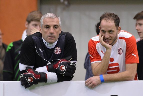 Dennis Brinkmann (rechts), hier mit Frank Kurth, spielt auch für die Traditionsmannschaft von Rot-Weiss Essen.