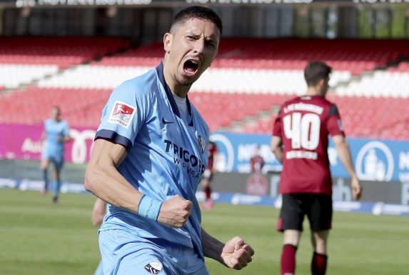 VfL BOchums Robert Zulj bejubelt seine Ausgleichstreffer gegen den 1. FC Nürnberg.